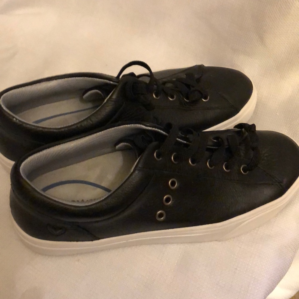 Nurse Mates Align Woman’s Black Leather Shoes - Picture 4 of 4